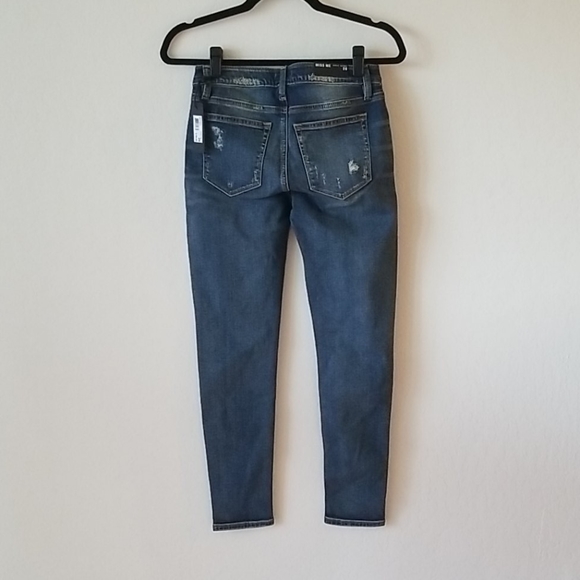 NWT MISS ME Floral Embroidered Skinny Jeans - Picture 7 of 12